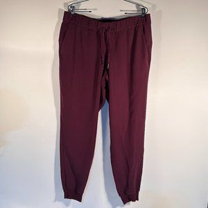Lululemon On the Fly Jogger Maroon Jogging Pants Women Size 12